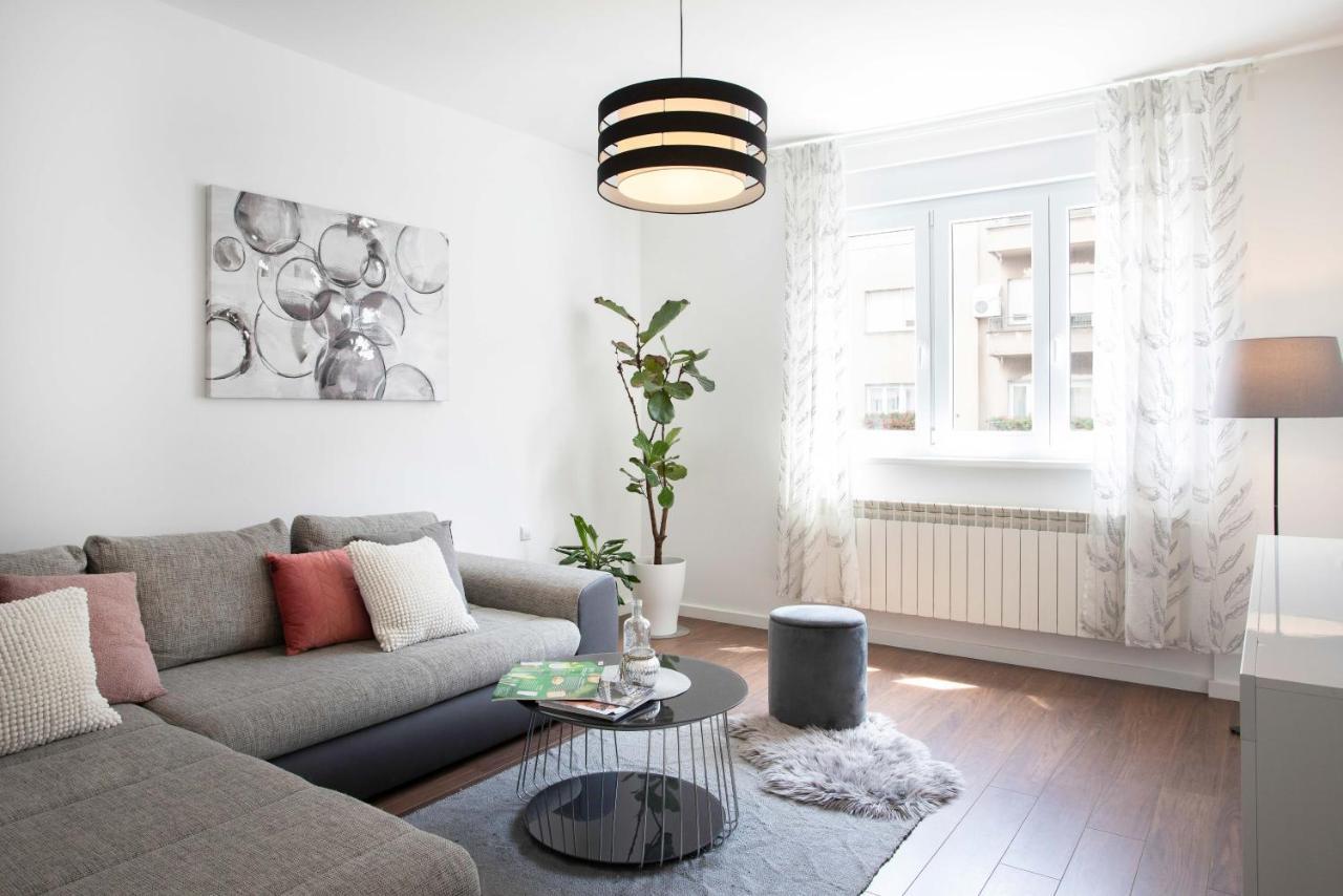 זאגרב Sunny 2Bdr Apartment With A Balcony מראה חיצוני תמונה