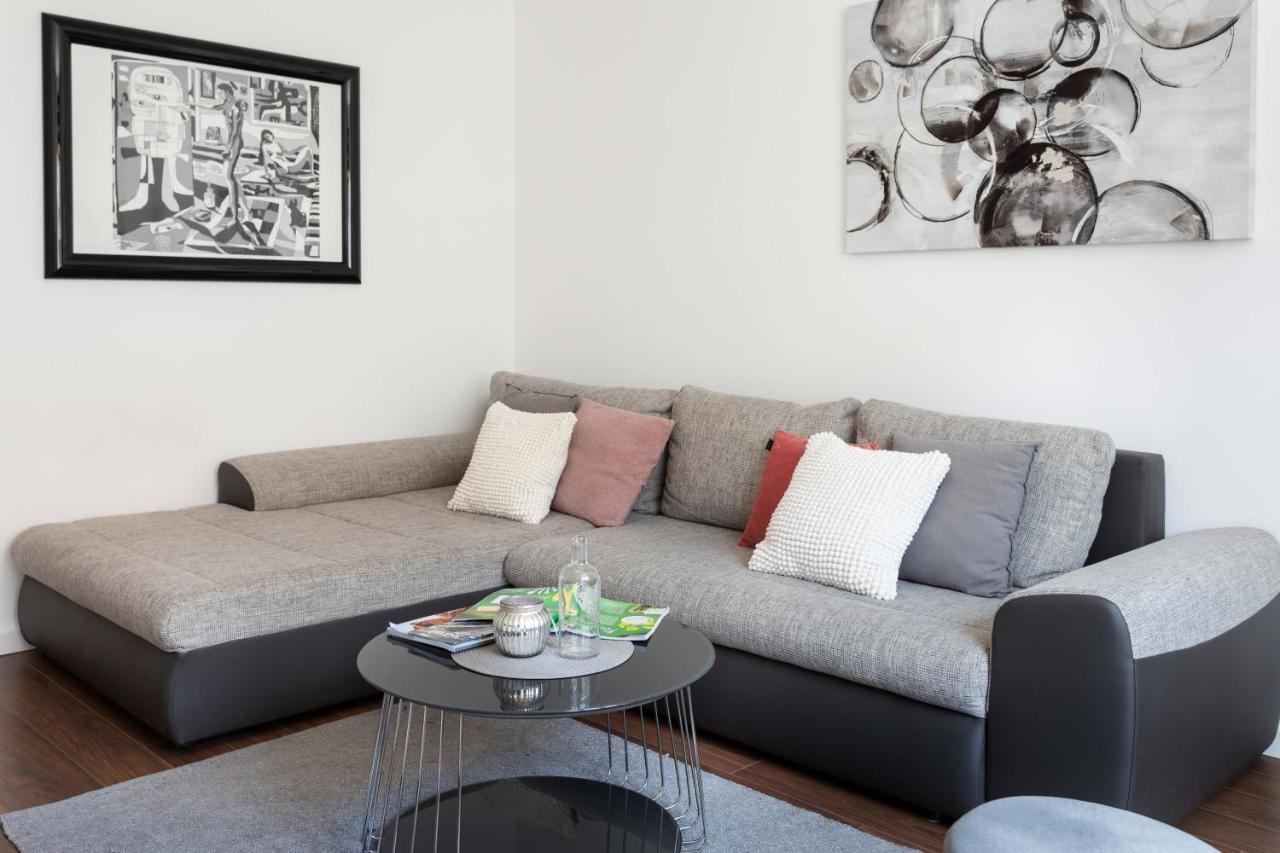 זאגרב Sunny 2Bdr Apartment With A Balcony מראה חיצוני תמונה