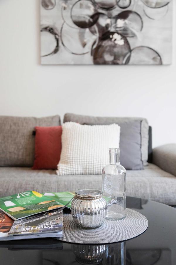 זאגרב Sunny 2Bdr Apartment With A Balcony מראה חיצוני תמונה